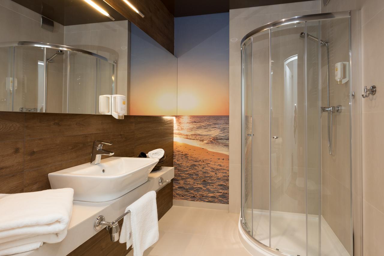 Blekitny Zagiel Aparthotel Gdynia Bagian luar foto