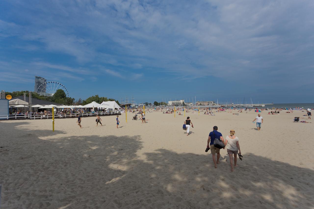 Blekitny Zagiel Aparthotel Gdynia Bagian luar foto